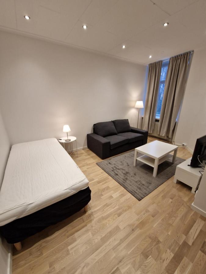 Home Inn Vmg Стокхолм Екстериор снимка